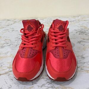 WMNS Air Huarache Run